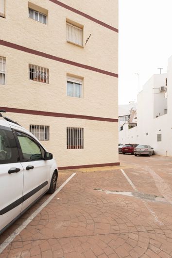 Image No.30-3 Bed Apartment for sale