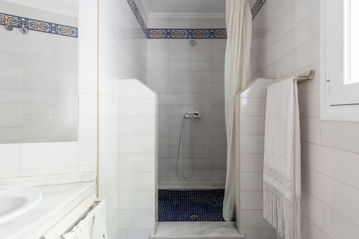 Image No.16-3 Bed House for sale