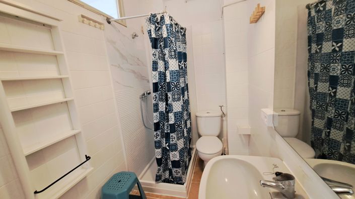 Image No.18-24 Bed Property for sale