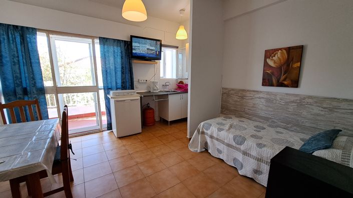 Image No.28-24 Bed Property for sale