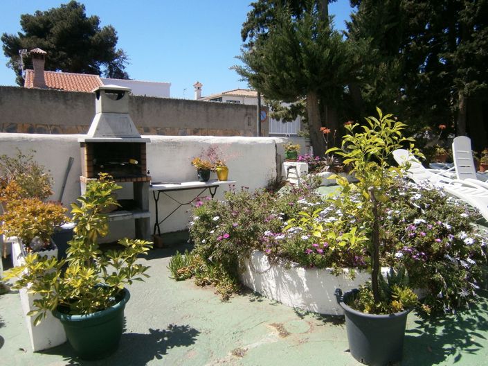 Image No.3-24 Bed Property for sale