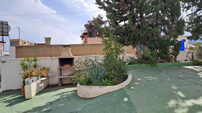 Image No.7-24 Bed Property for sale