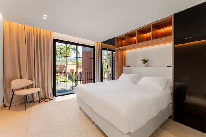 Image No.14-4 Bed Penthouse for sale