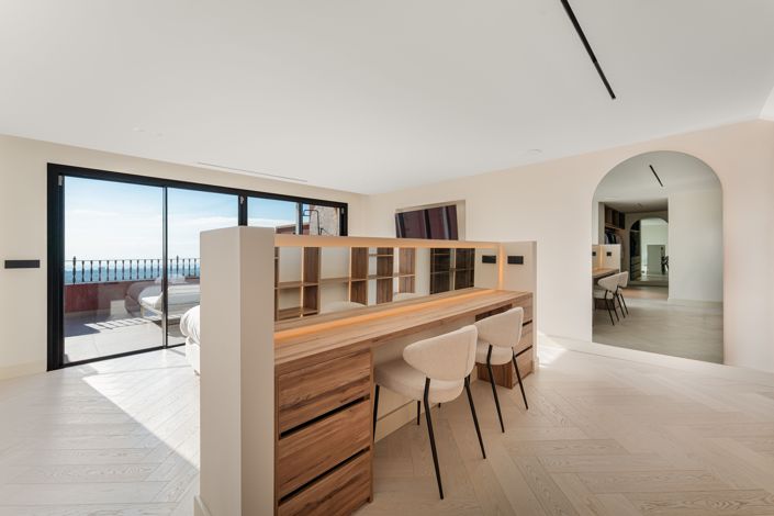 Image No.17-4 Bed Penthouse for sale