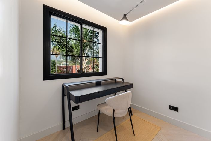 Image No.26-4 Bed Penthouse for sale