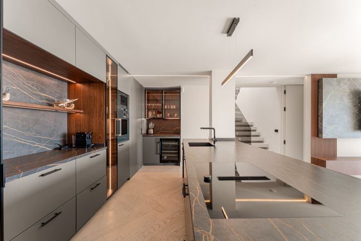 Image No.5-4 Bed Penthouse for sale