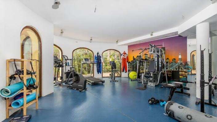 Image No.19-6 Bed Villa for sale