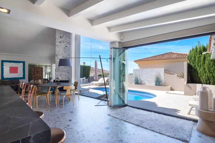 Image No.18-4 Bed Villa for sale