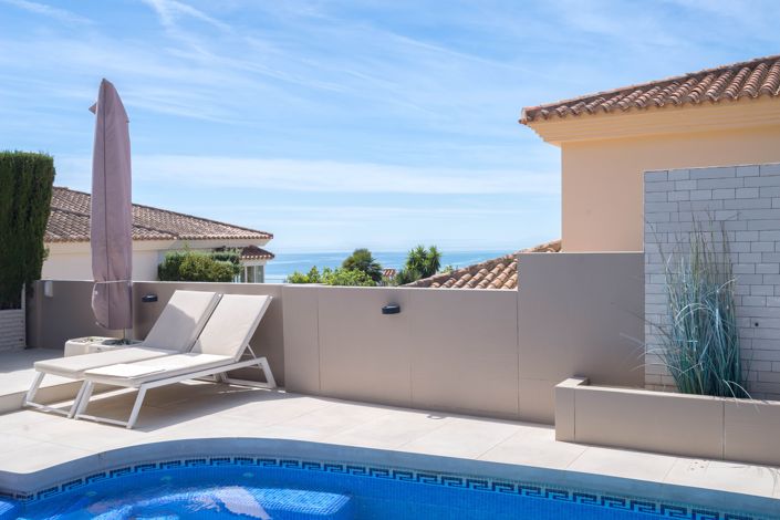 Image No.2-4 Bed Villa for sale