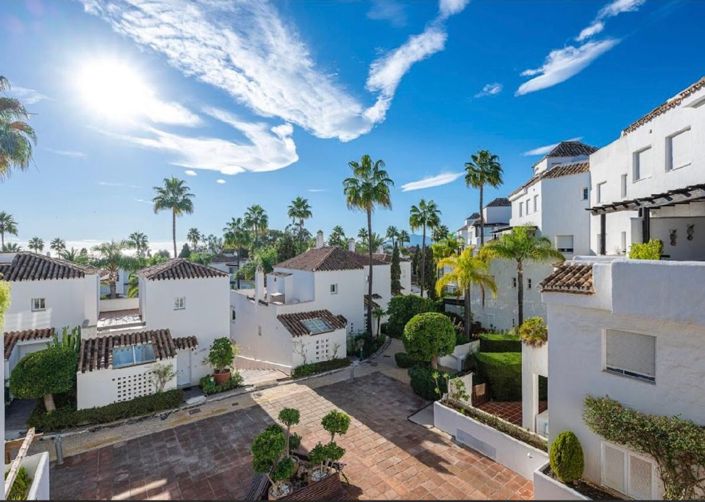 Image No.14-4 Bed Apartment for sale