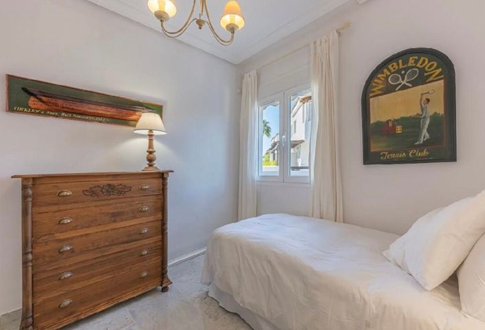 Image No.24-4 Bed Apartment for sale