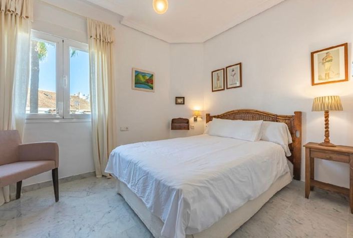 Image No.27-4 Bed Apartment for sale