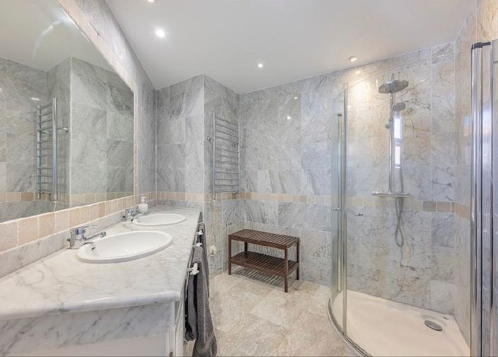 Image No.30-4 Bed Apartment for sale