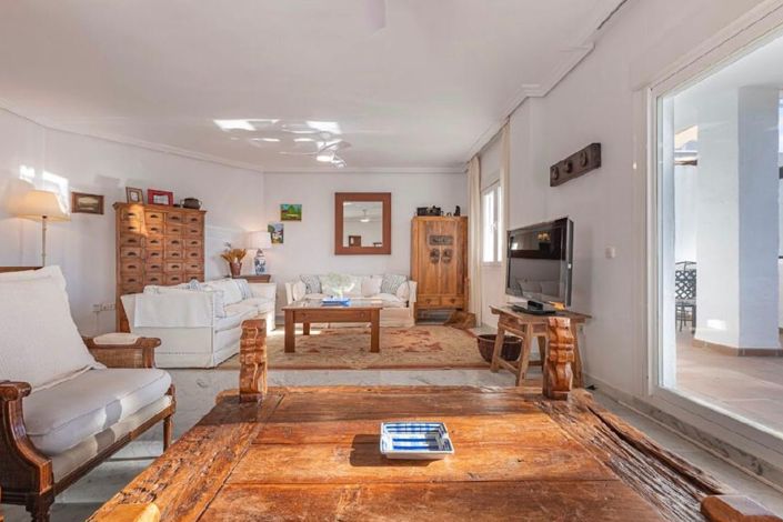 Image No.4-4 Bed Apartment for sale