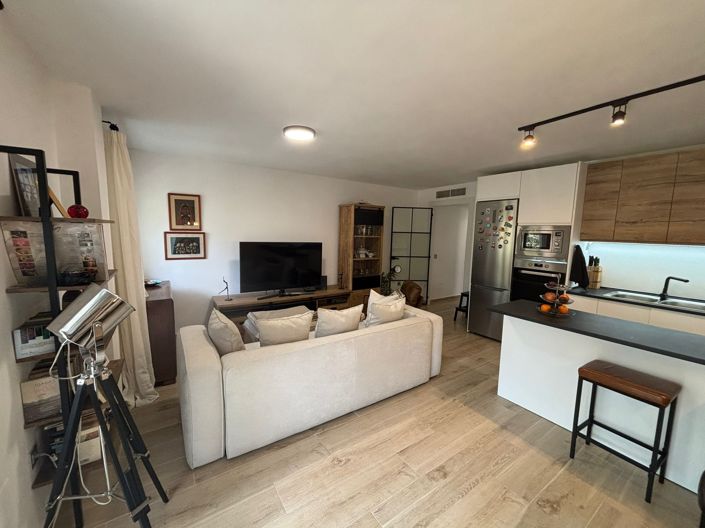 Image No.6-3 Bed Apartment for sale