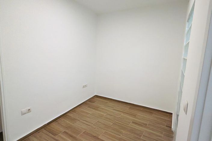 Image No.9-3 Bed Apartment for sale