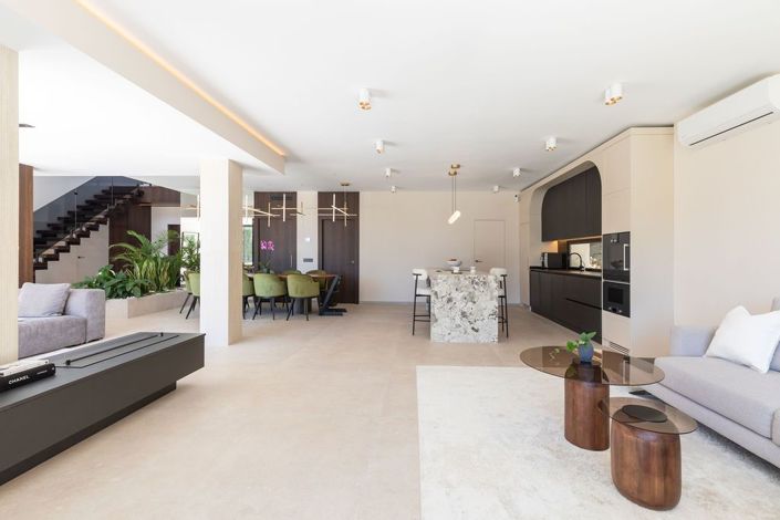 Image No.5-6 Bed Villa for sale