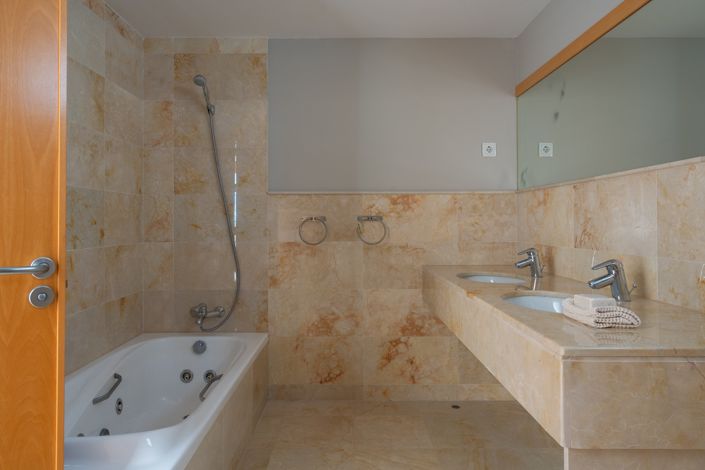 Image No.22-3 Bed Penthouse for sale