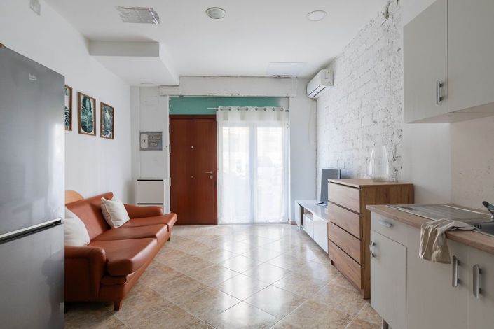 Image No.3-Studio for sale