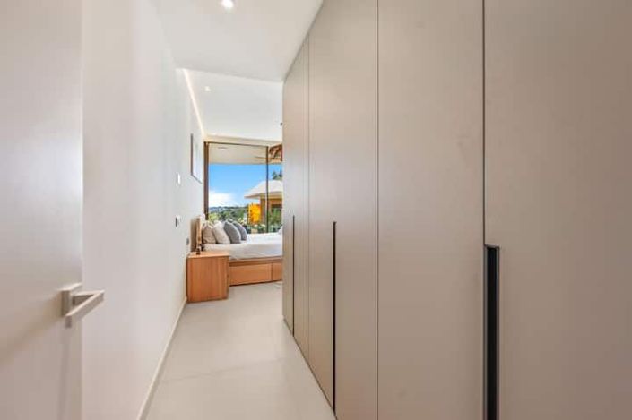 Image No.20-2 Bed Apartment for sale