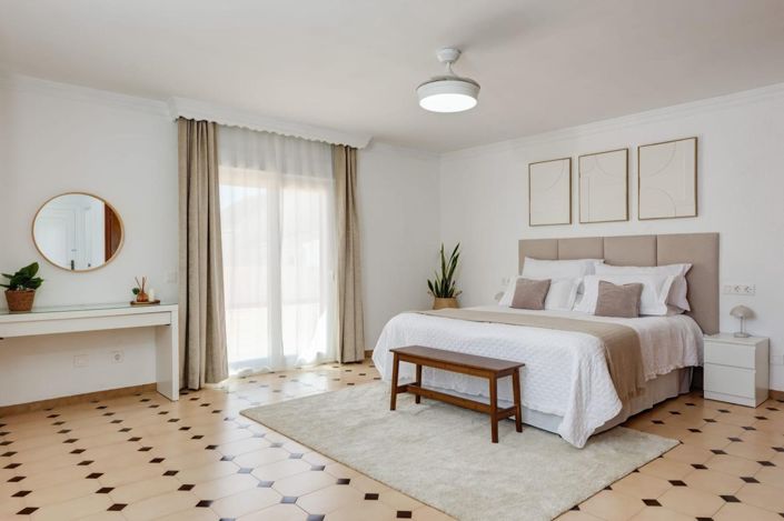 Image No.16-3 Bed House for sale