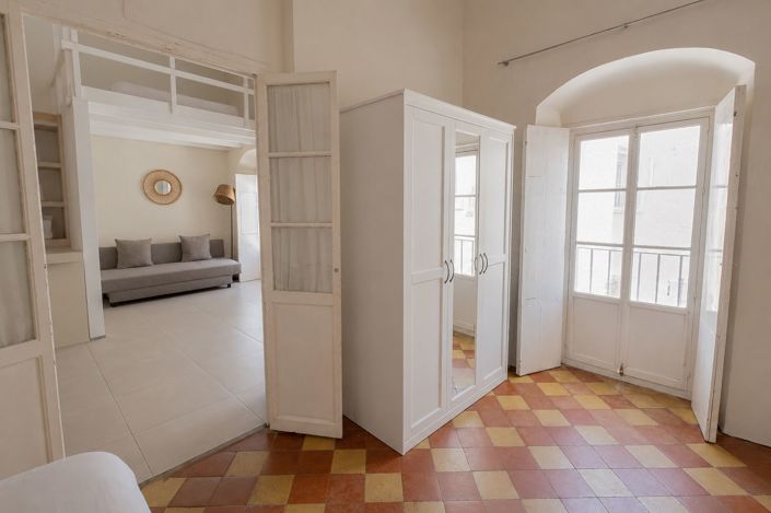 Image No.21-1 Bed Apartment for sale