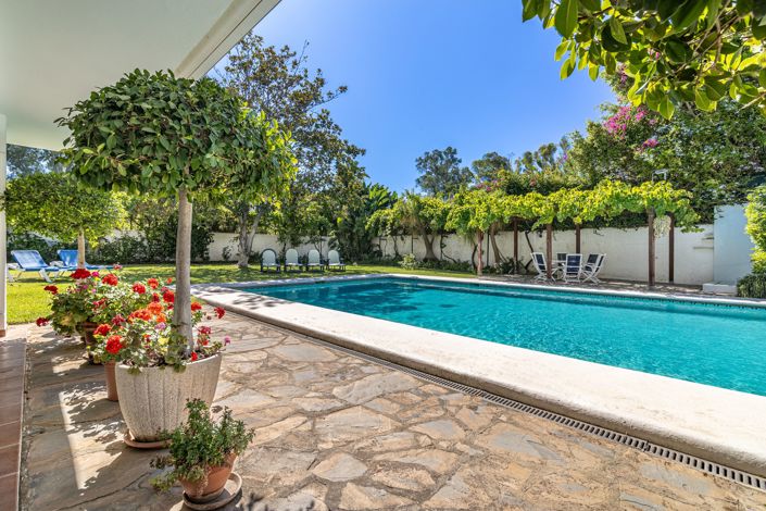 Image No.30-5 Bed Villa for sale
