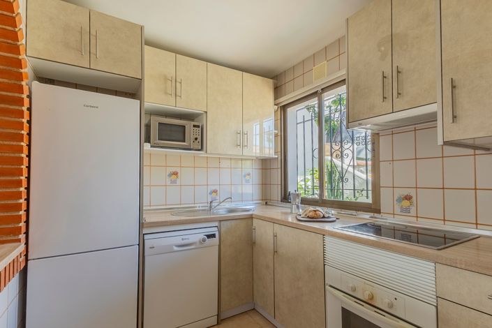 Image No.26-2 Bed Apartment for sale
