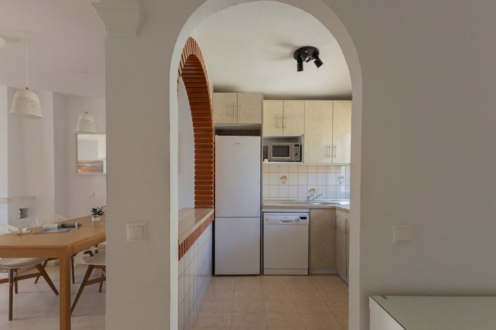 Image No.28-2 Bed Apartment for sale