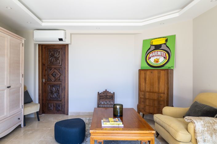 Image No.30-5 Bed House for sale