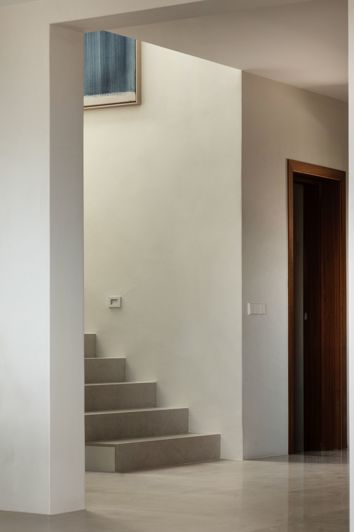 Image No.17-5 Bed House for sale