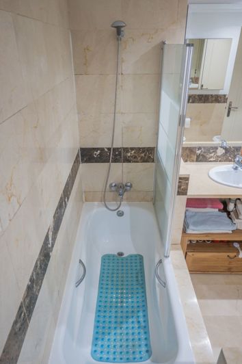 Image No.30-2 Bed Apartment for sale