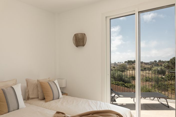 Image No.24-3 Bed House for sale