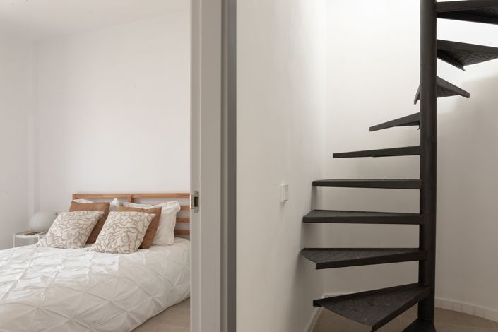 Image No.17-2 Bed House for sale