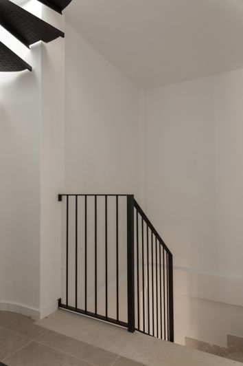 Image No.9-2 Bed House for sale