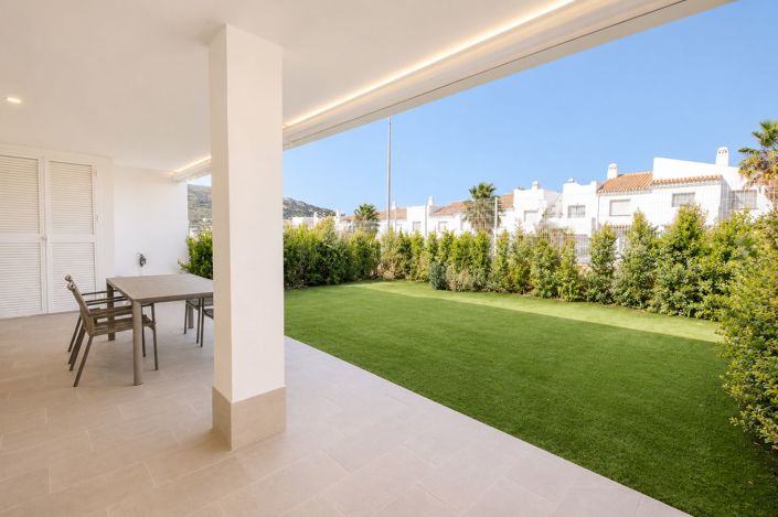 Image No.17-5 Bed Apartment for sale