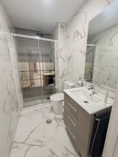 Image No.11-3 Bed Flat for sale