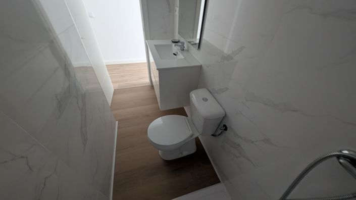 Image No.10-2 Bed Apartment for sale