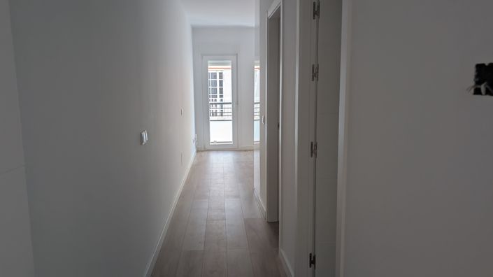 Image No.15-2 Bed Apartment for sale