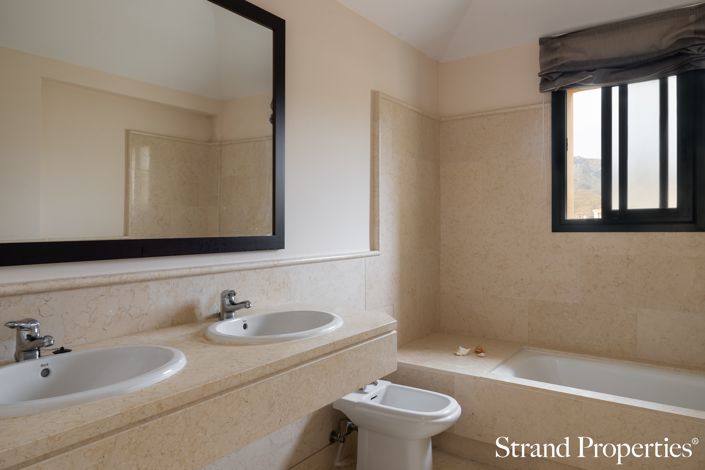Image No.21-4 Bed Penthouse for sale