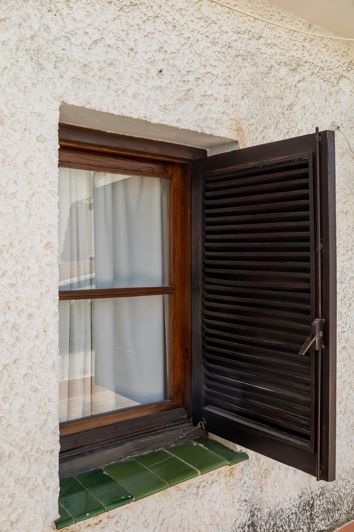 Image No.26-6 Bed House for sale