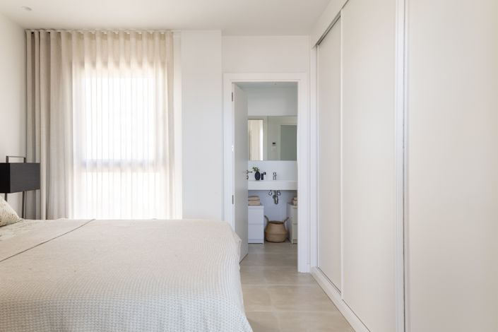 Image No.14-2 Bed Apartment for sale