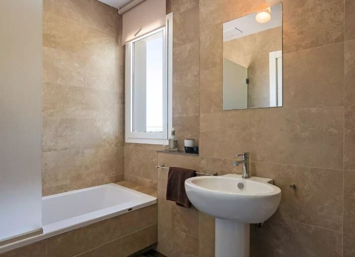 Image No.24-4 Bed Villa for sale