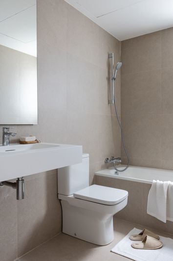 Image No.18-2 Bed Apartment for sale