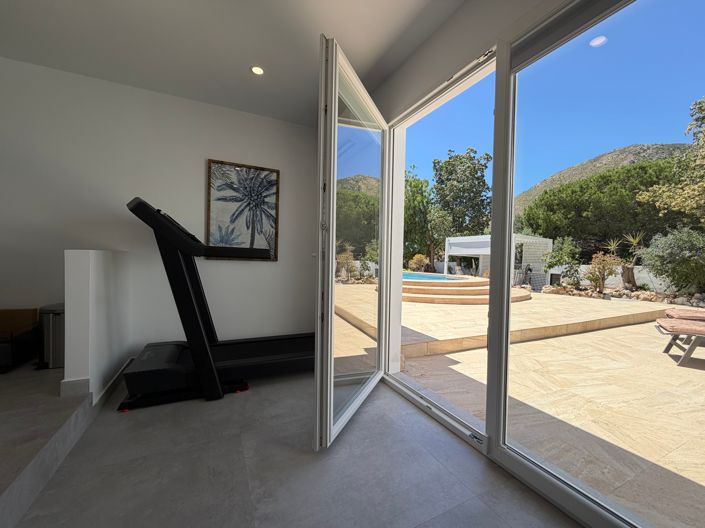 Image No.18-4 Bed Villa for sale