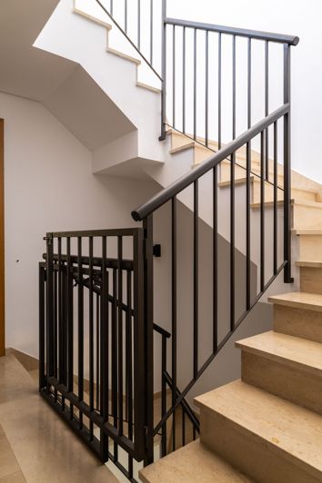 Image No.18-3 Bed Townhouse for sale