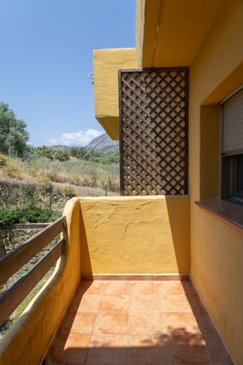 Image No.22-3 Bed Townhouse for sale