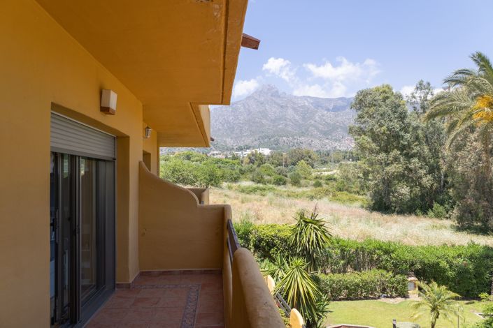 Image No.23-3 Bed Townhouse for sale