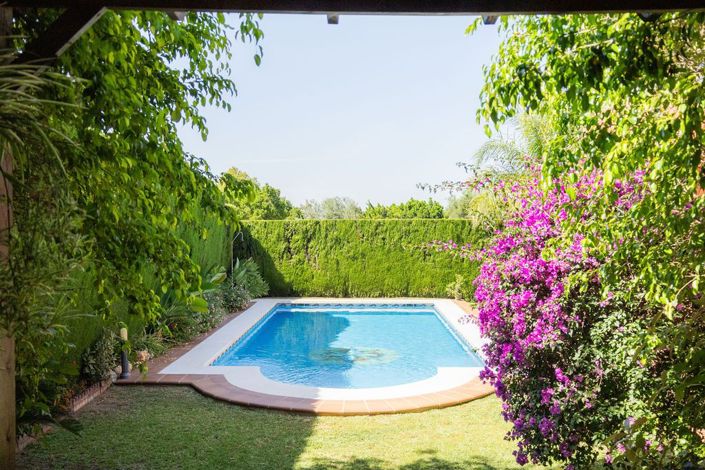 Image No.26-5 Bed House for sale