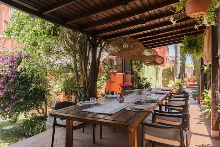 Image No.30-5 Bed House for sale